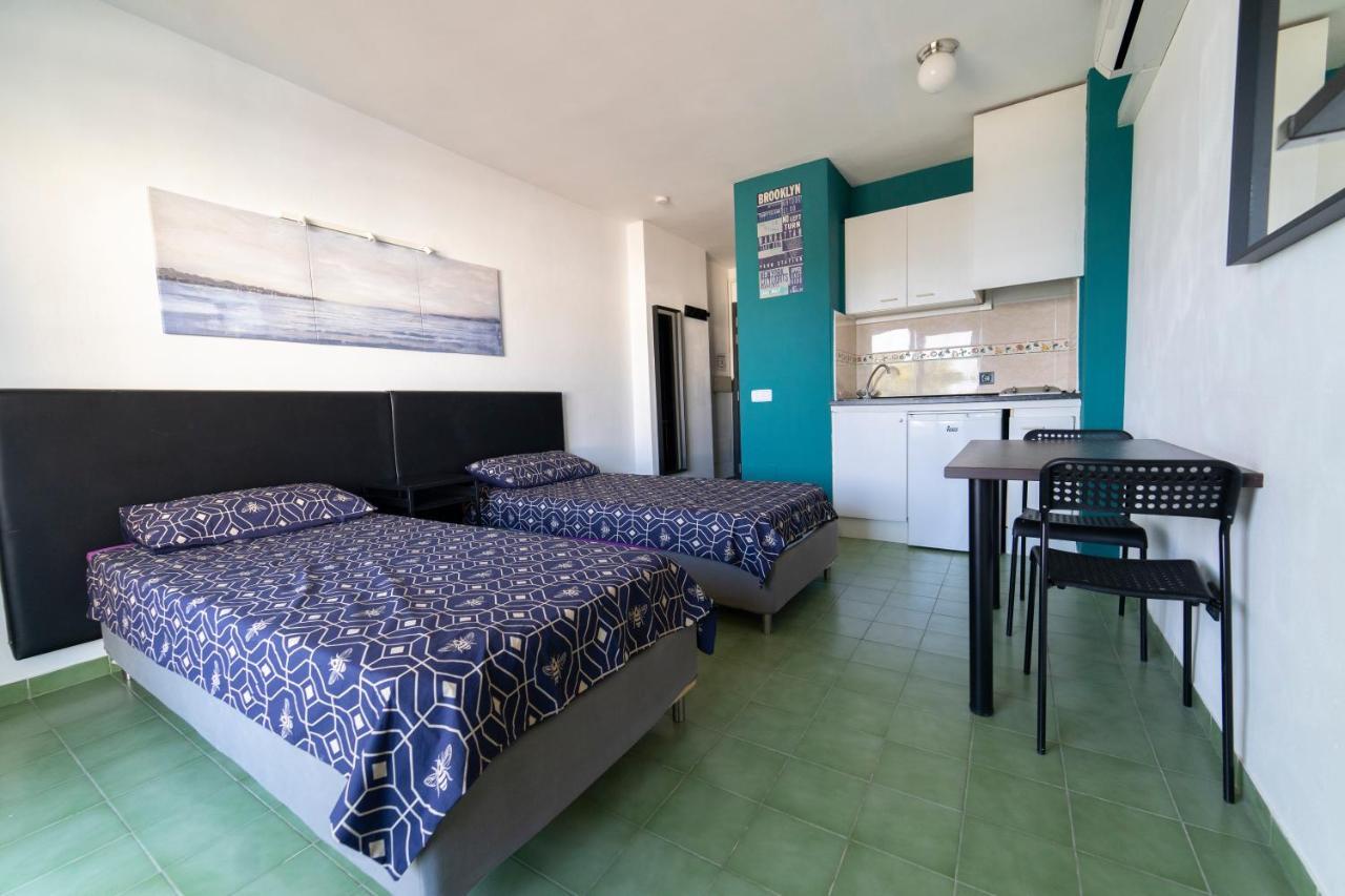 Coconut Apartments - Adults Only Magalluf Exteriör bild