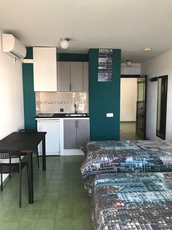 Coconut Apartments - Adults Only Magalluf Exteriör bild